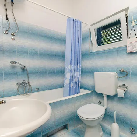 Elvira Blue Daire Vodice